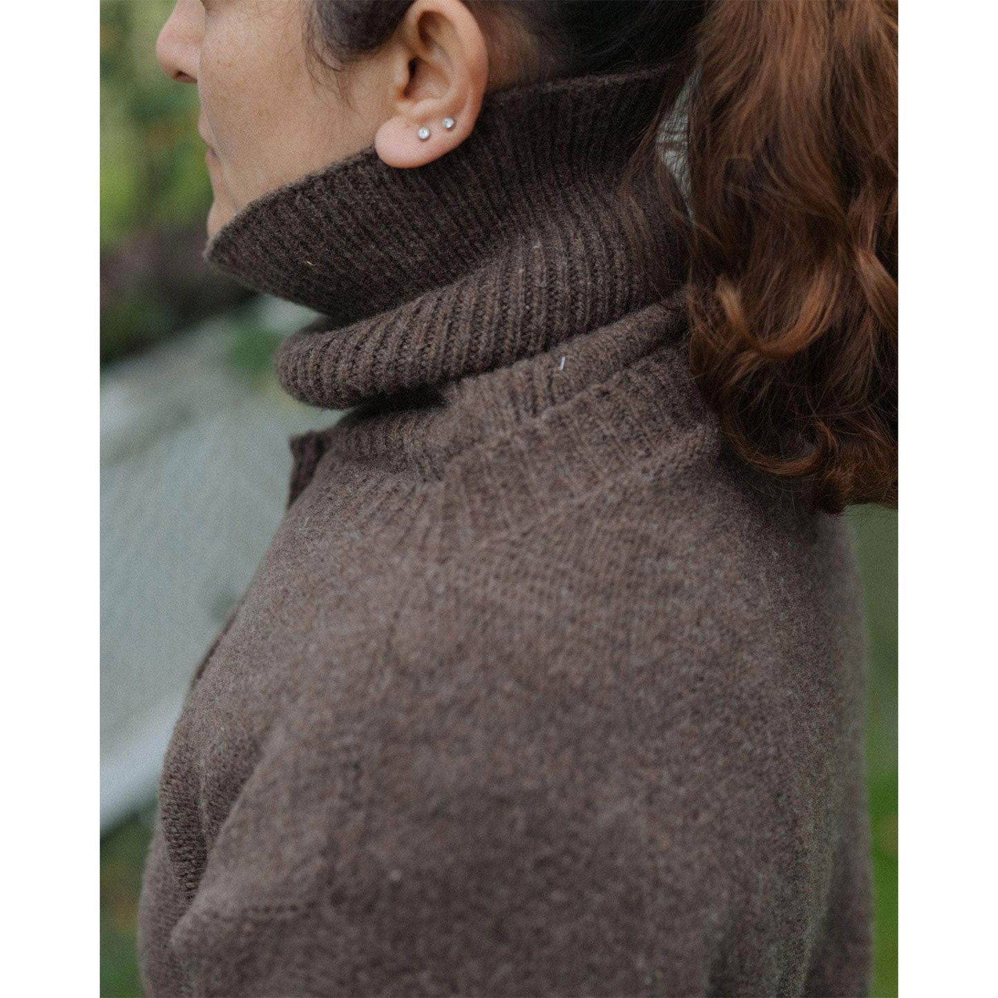
                  
                    TIER CARDIGAN-BUREL BROWN-
                  
                