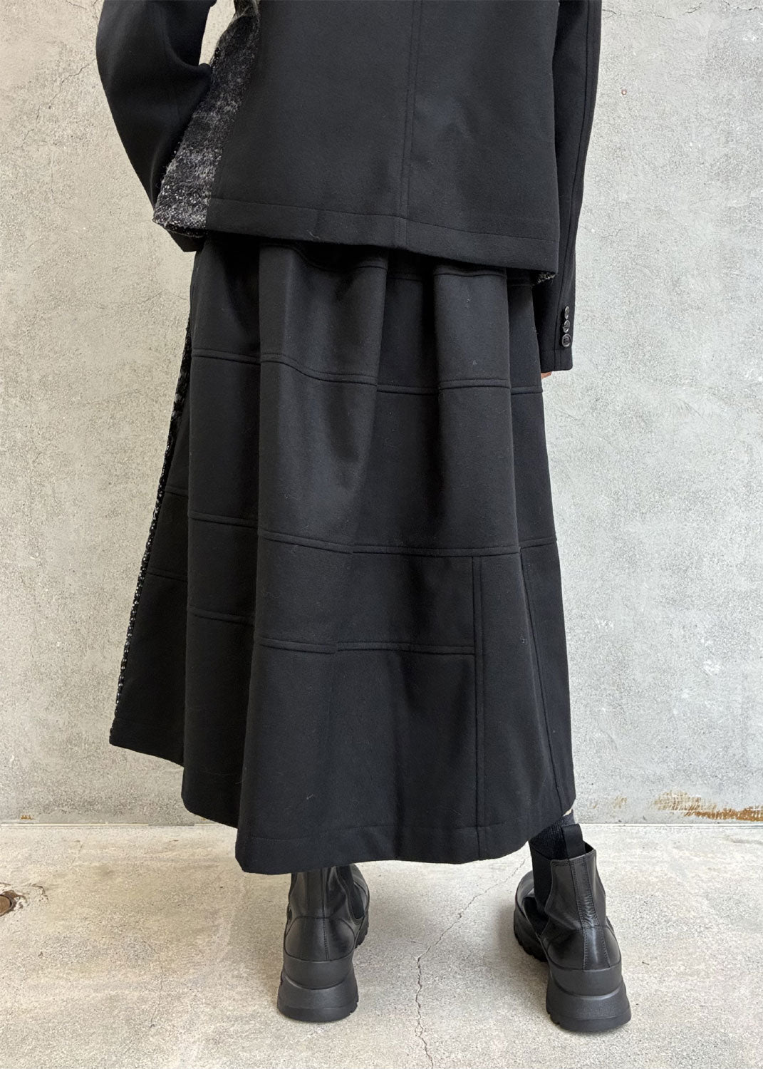 
                  
                    needlelace×wool gathered skirt
                  
                