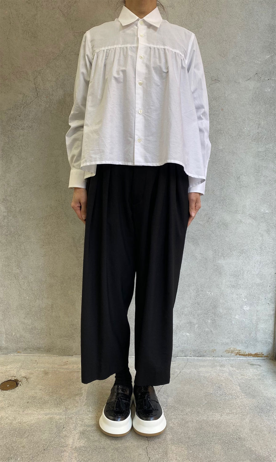 
                  
                    ウールトロタックワイドパンツ-BLACK-
                  
                