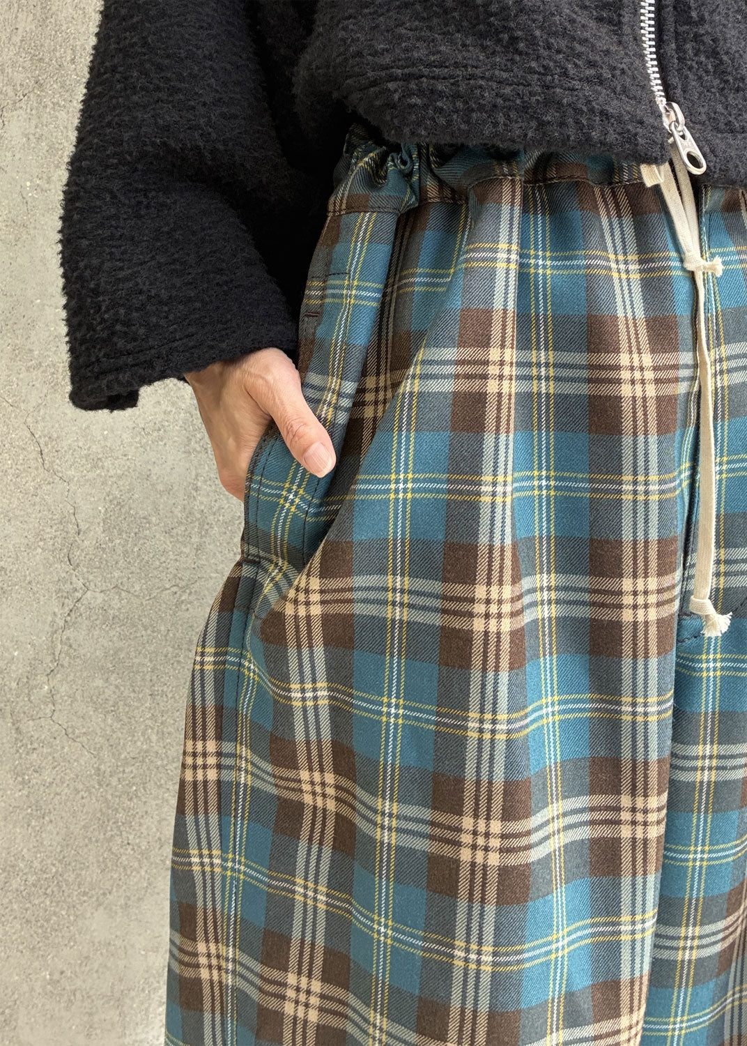 
                  
                    Tartan Wide-leg Easy Pants
                  
                