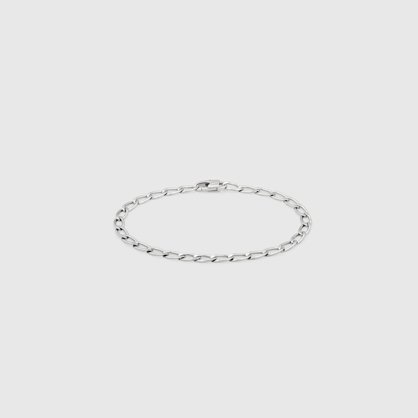 
                  
                    Arlo Bracelet Medium
                  
                