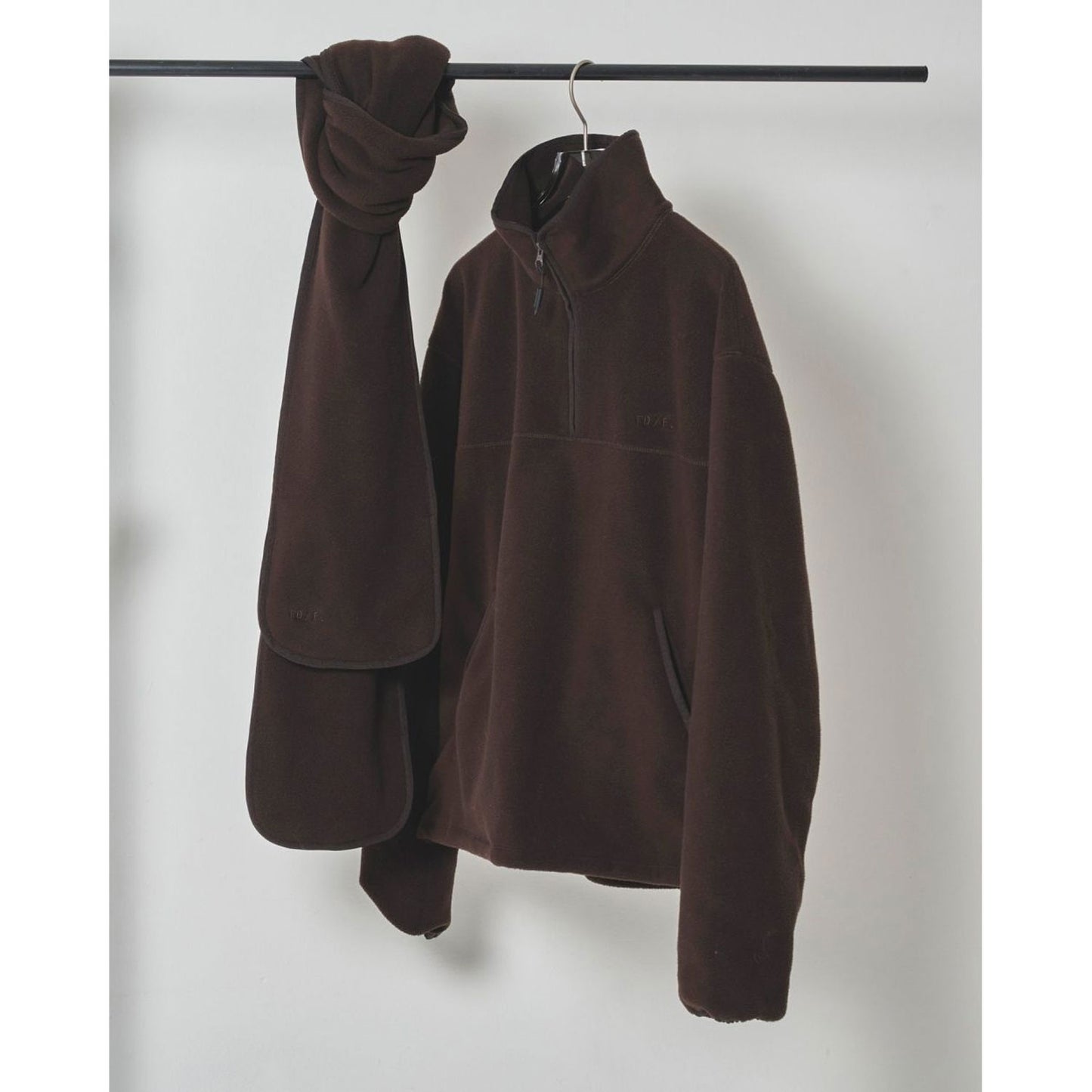 
                  
                    Halfzip Fleece Pullover-dark brown-
                  
                