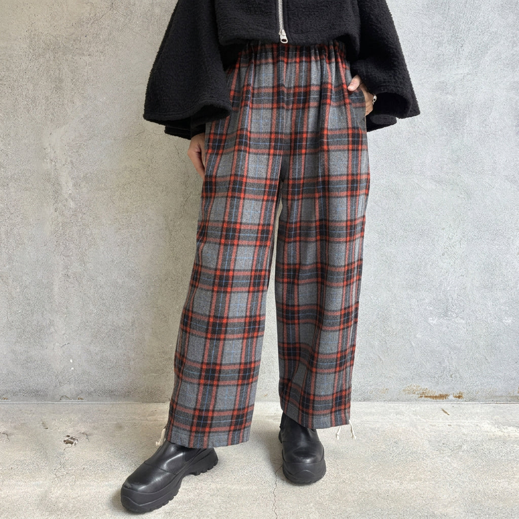 
                  
                    Tartan Easy Pants
                  
                
