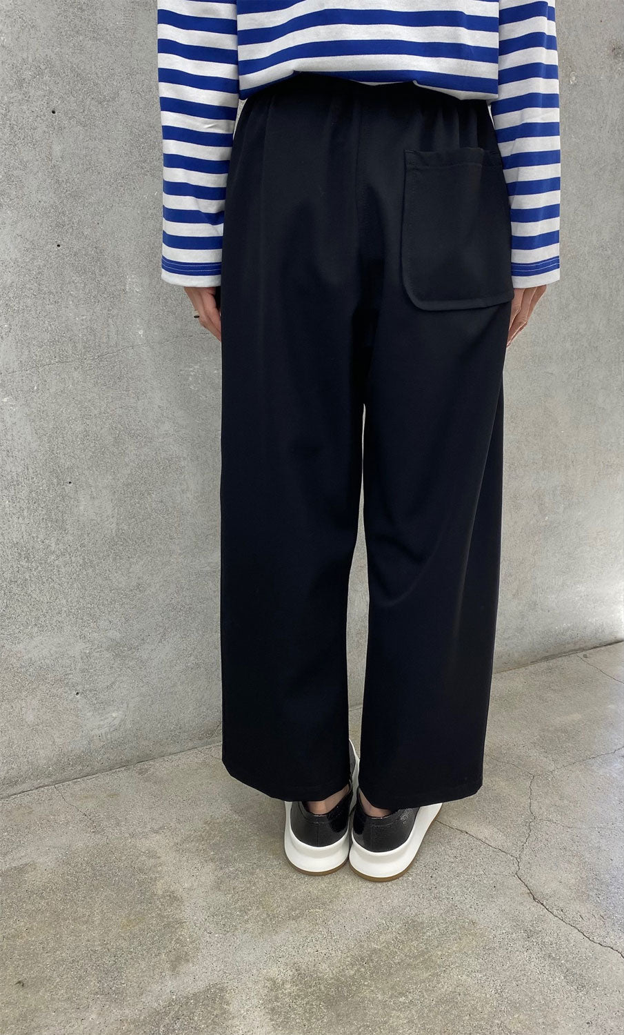 
                  
                    ウールイージーパンツ-BLACK-
                  
                