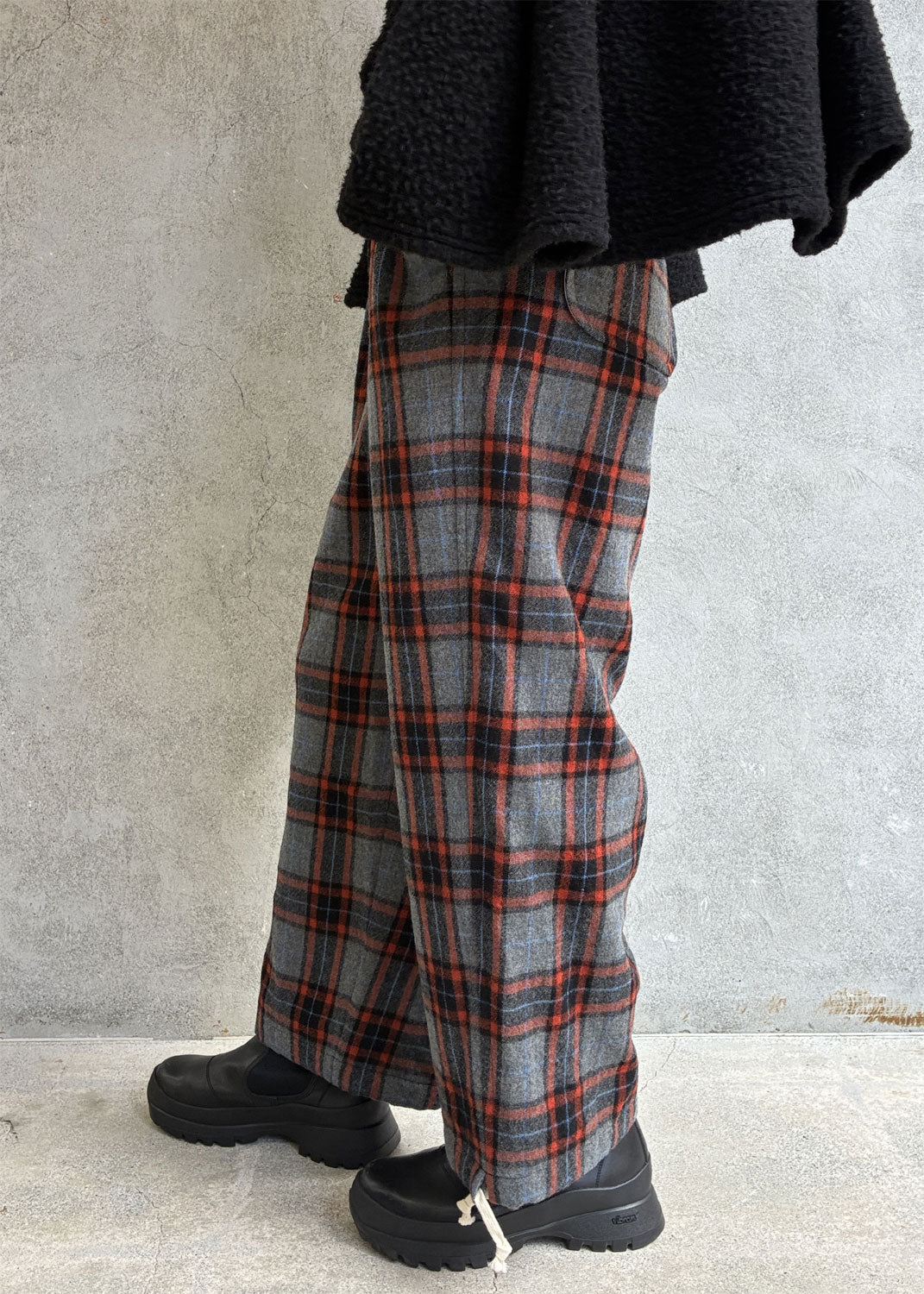 
                  
                    Tartan Easy Pants
                  
                