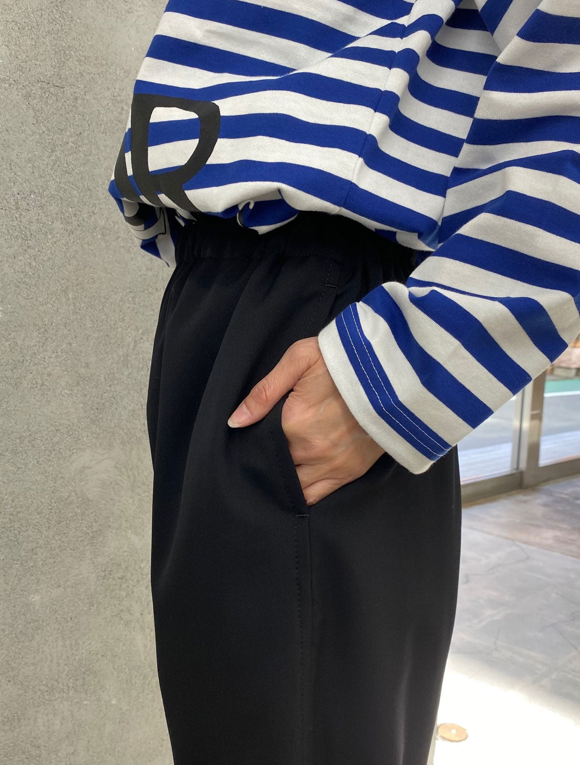 
                  
                    ウールイージーパンツ-BLACK-
                  
                