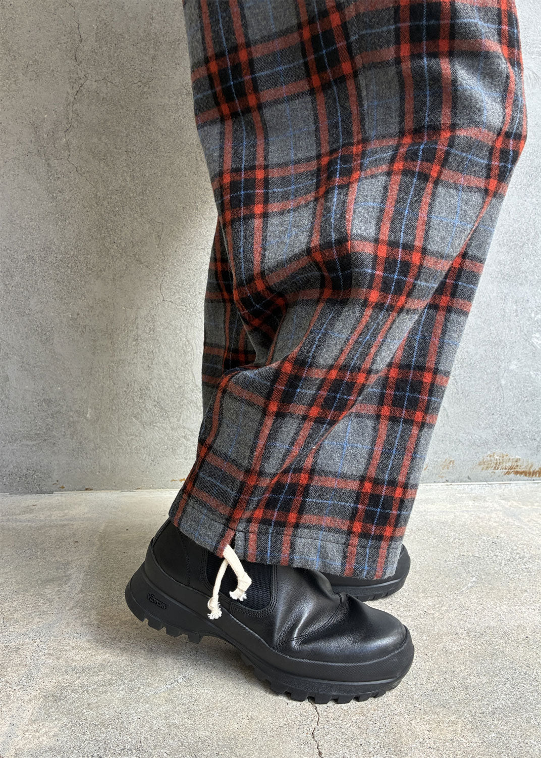 
                  
                    Tartan Easy Pants
                  
                
