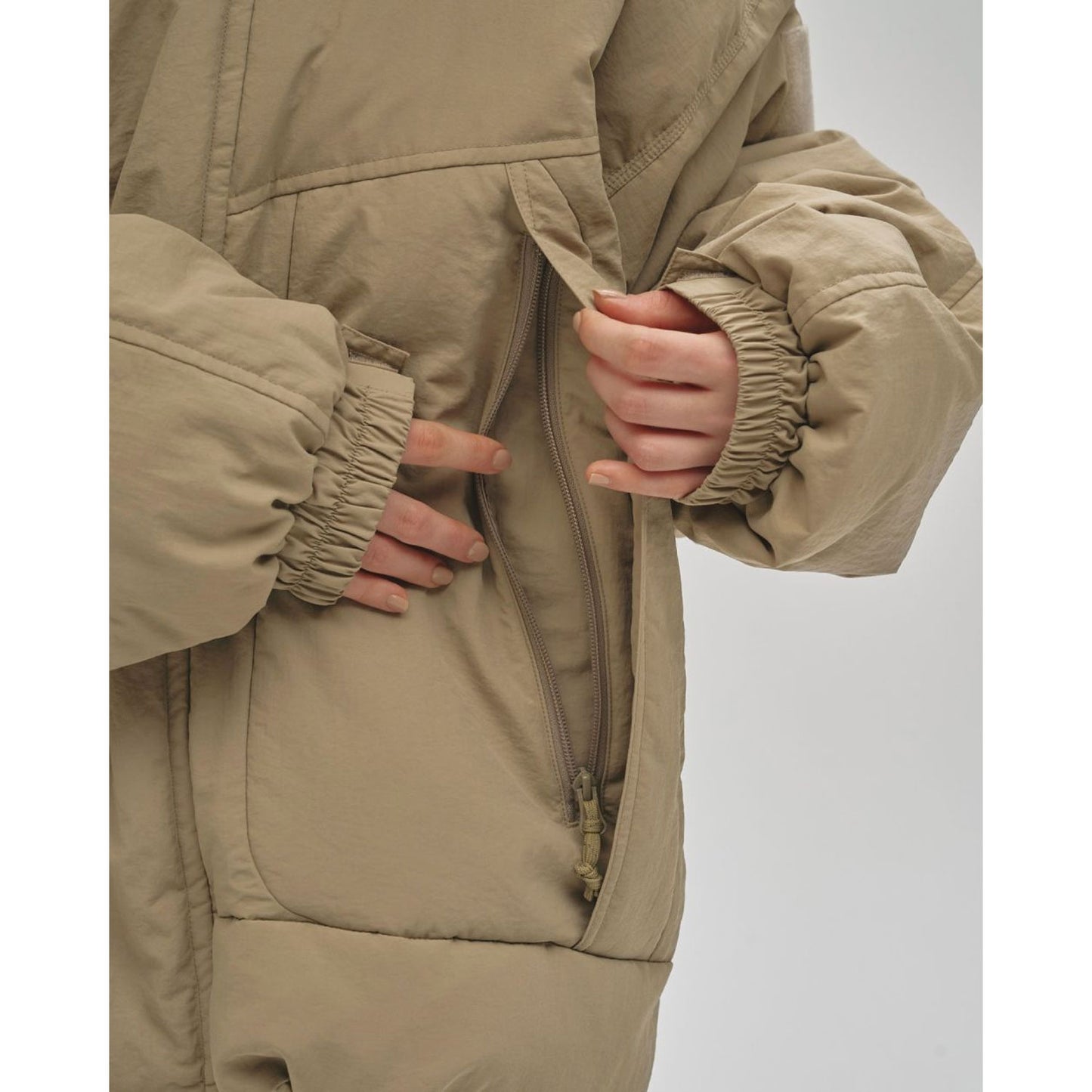 
                  
                    Monster Down Jacket-OLIVE-
                  
                