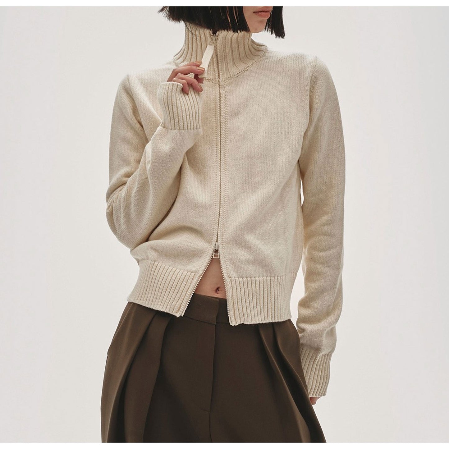 
                  
                    Compact Zip Knit-ivory-
                  
                