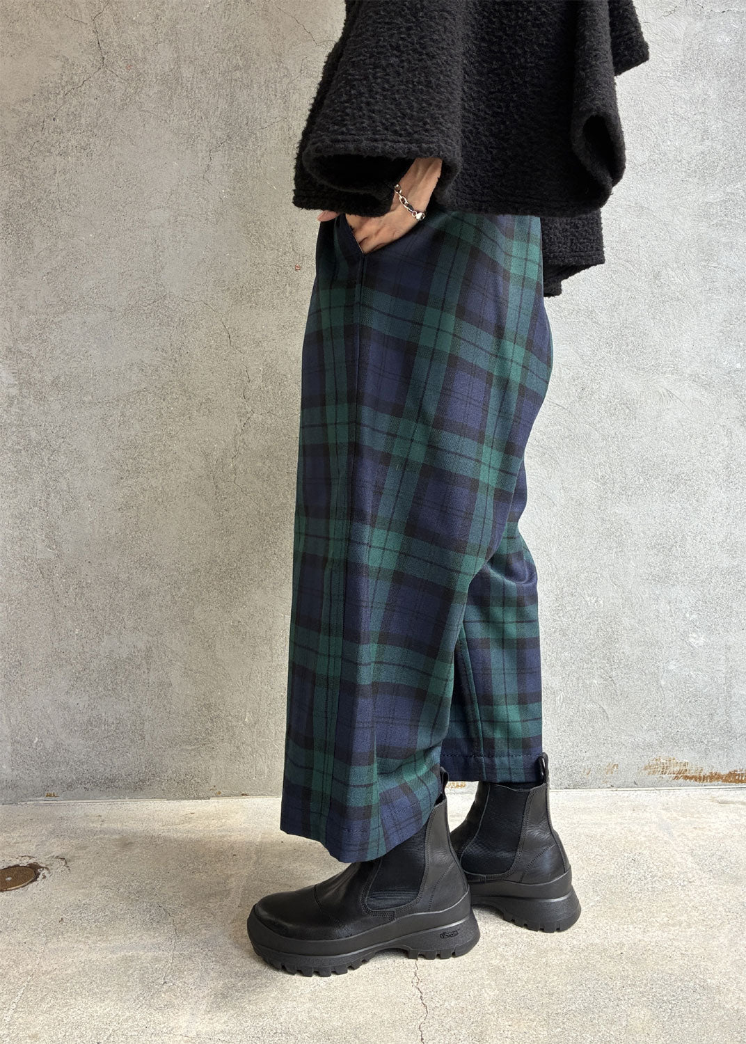
                  
                    Tartan Wide-leg Easy Pants
                  
                