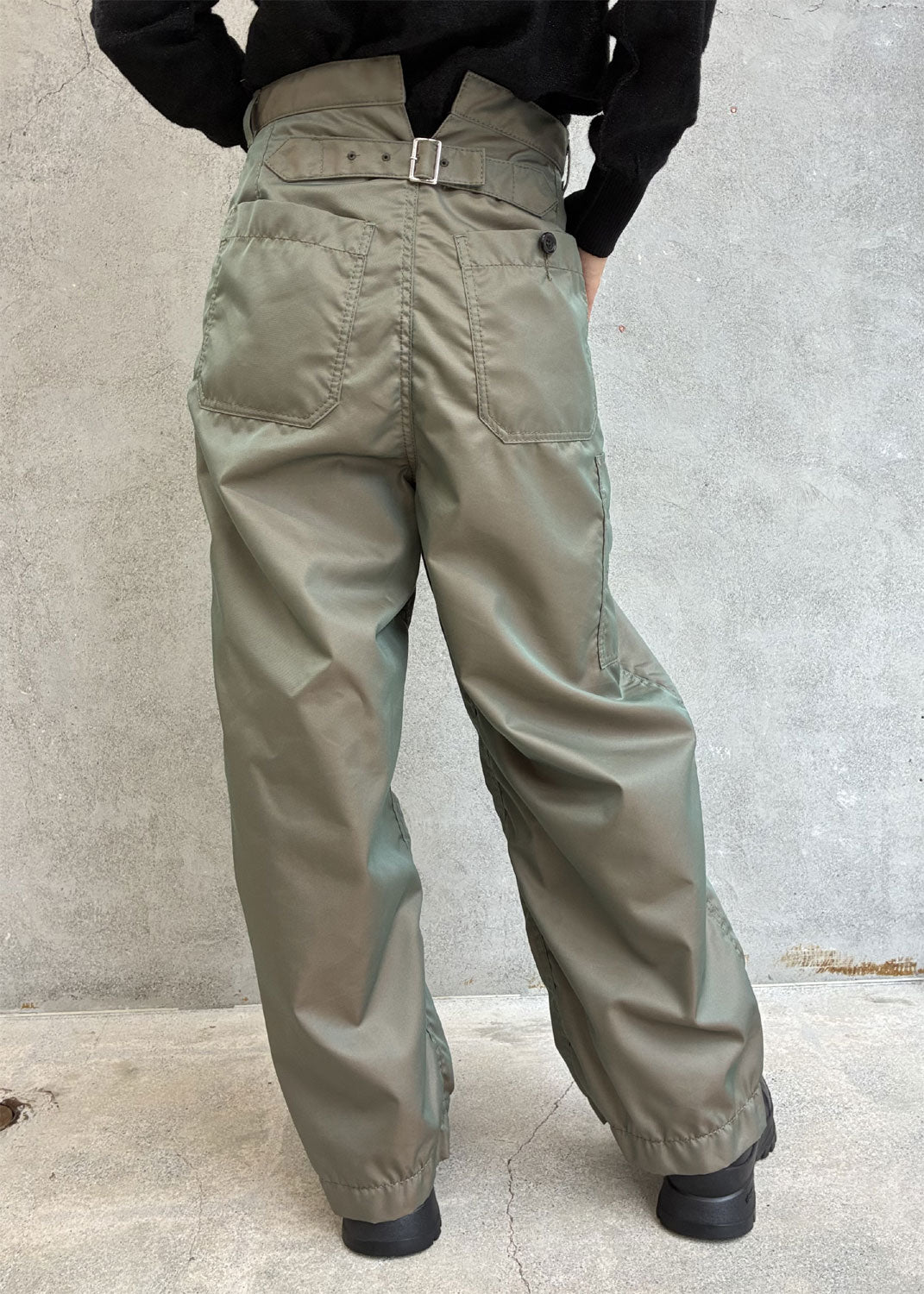 
                  
                    Cotton polyester twill pants
                  
                