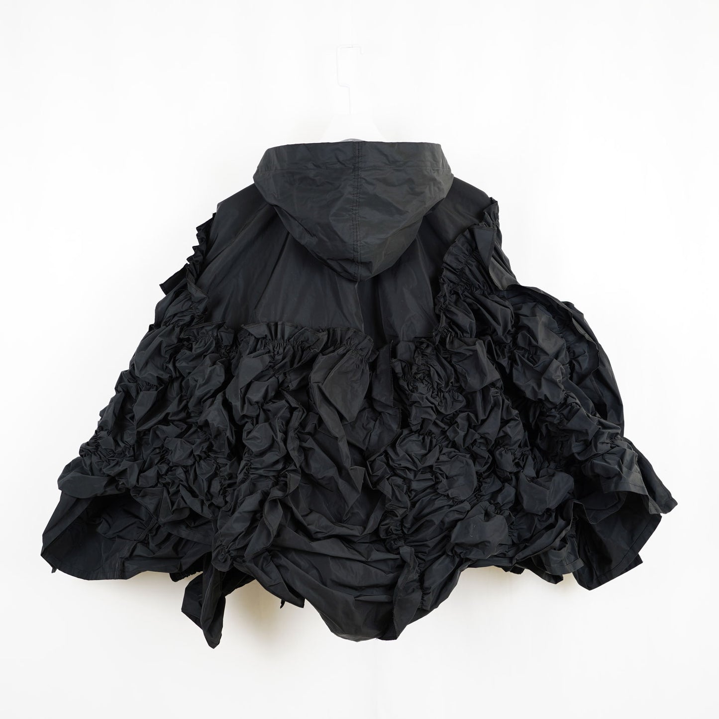 
                  
                    シャーリングフーディ -BLACK-
                  
                