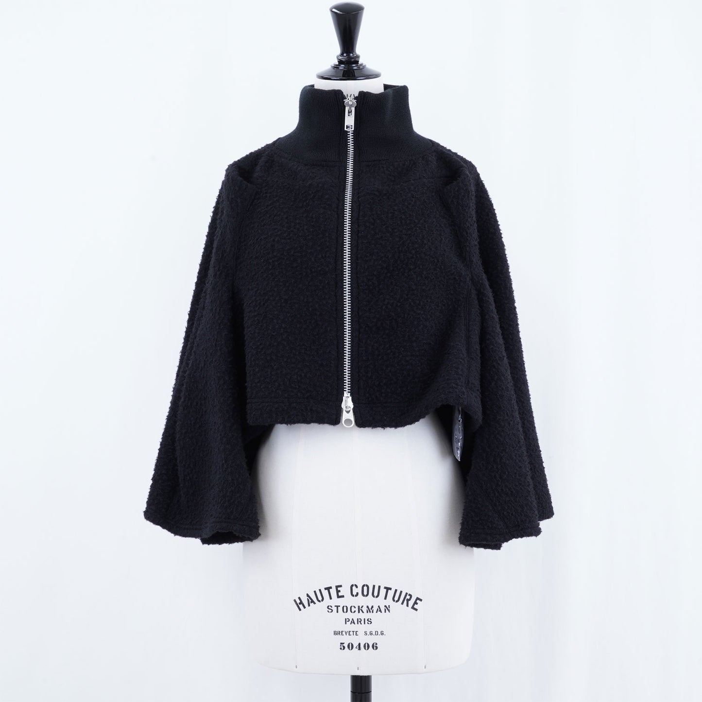 
                  
                    Fleece Flared-sleeve Short Jacket
                  
                
