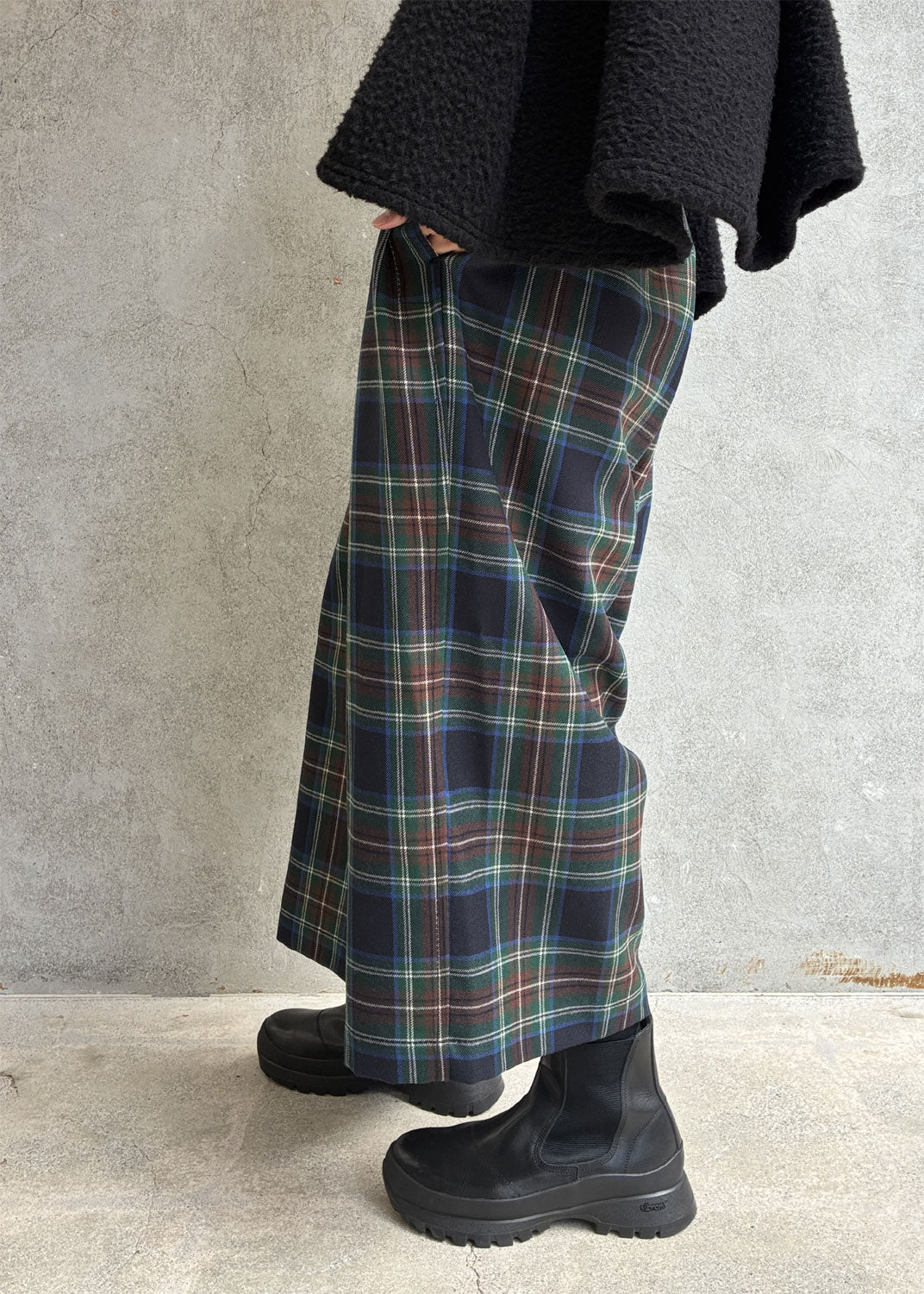 
                  
                    Tartan Wide-leg Easy Pants
                  
                