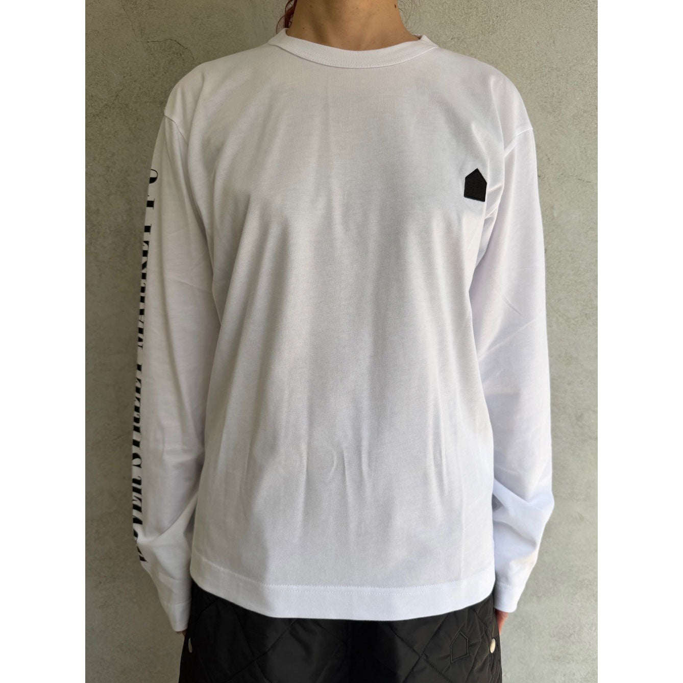 
                  
                    UNISEX PRINT ON SLEEVE LONGSLEEVE TEE
                  
                