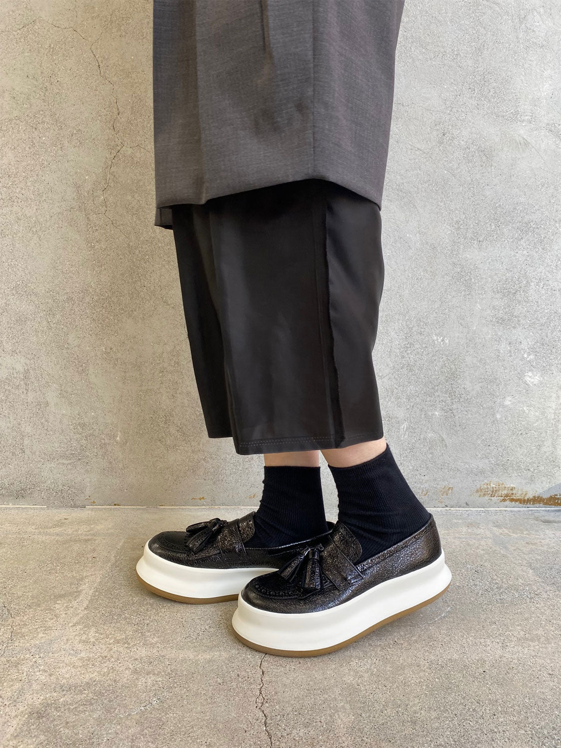 
                  
                    厚底タッセルローファー-BLACK-
                  
                