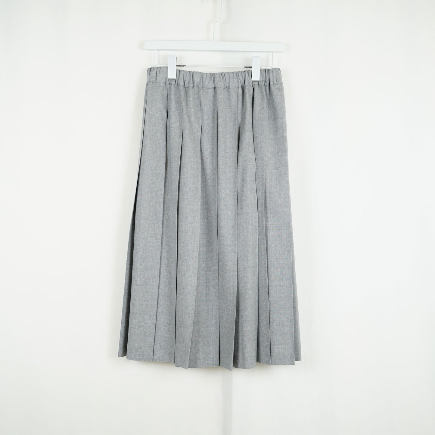 
                  
                    ウールトロプリーツスカート-TOP GRAY-
                  
                