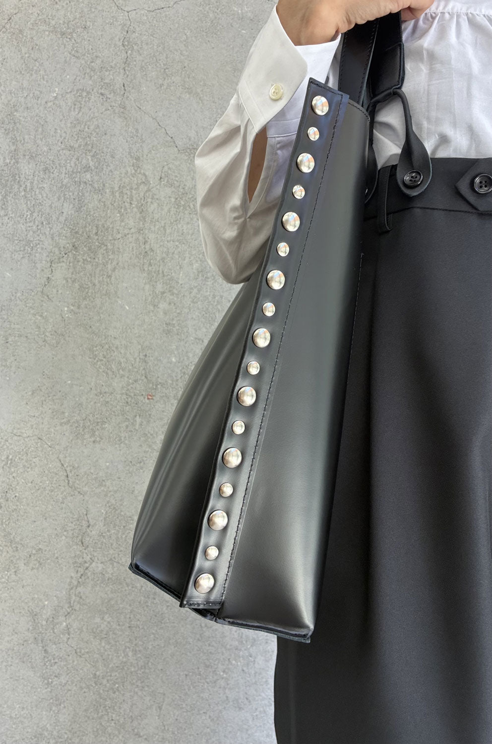 
                  
                    steer glass leather tote bag(M)
                  
                