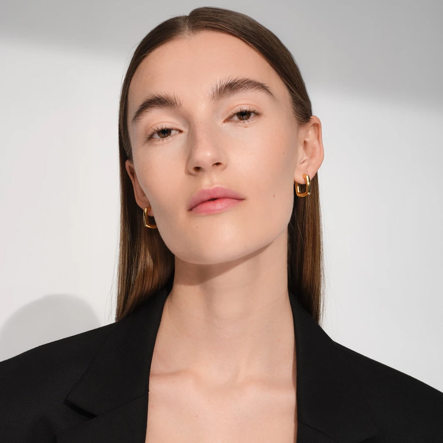 
                  
                    FRAME HOOPS MEDIUM GOLD
                  
                