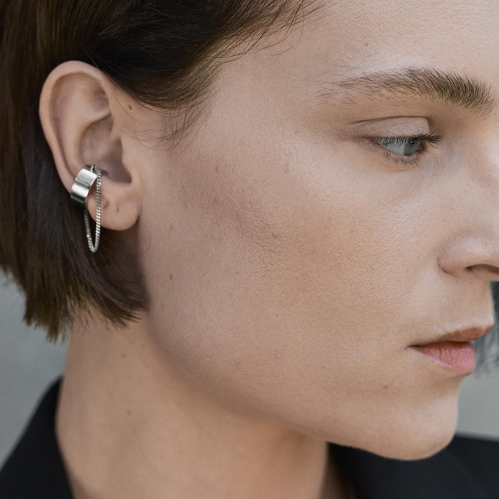 ID EAR CUFF CHAIN – OBLIGE