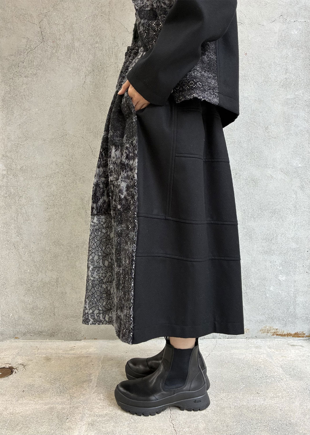 
                  
                    needlelace×wool gathered skirt
                  
                