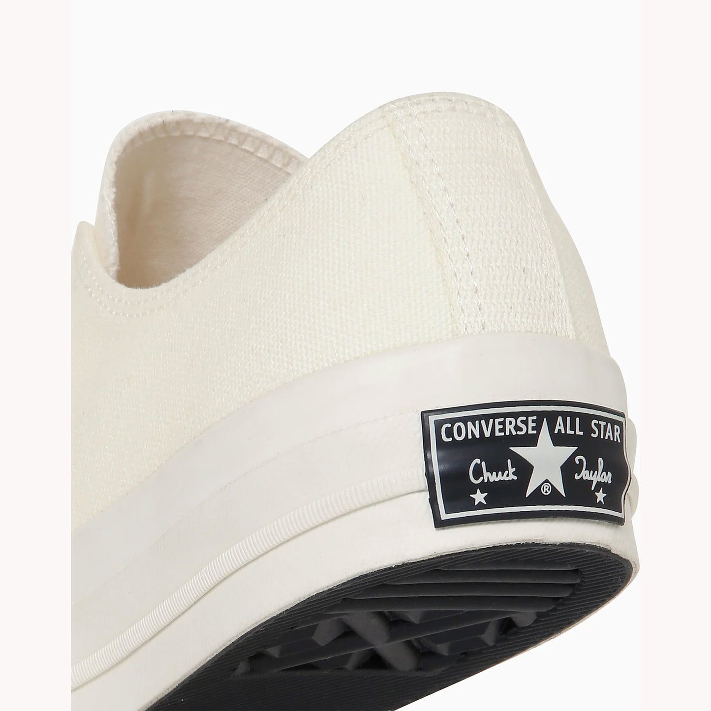 
                  
                    CHUCK TAYLOR CANVAS OX
                  
                