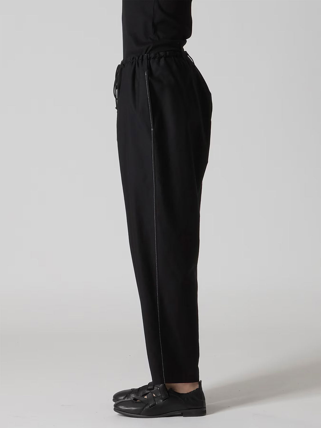 
                  
                    COTTON TWILL Y'S STITCH STRING PANTS
                  
                