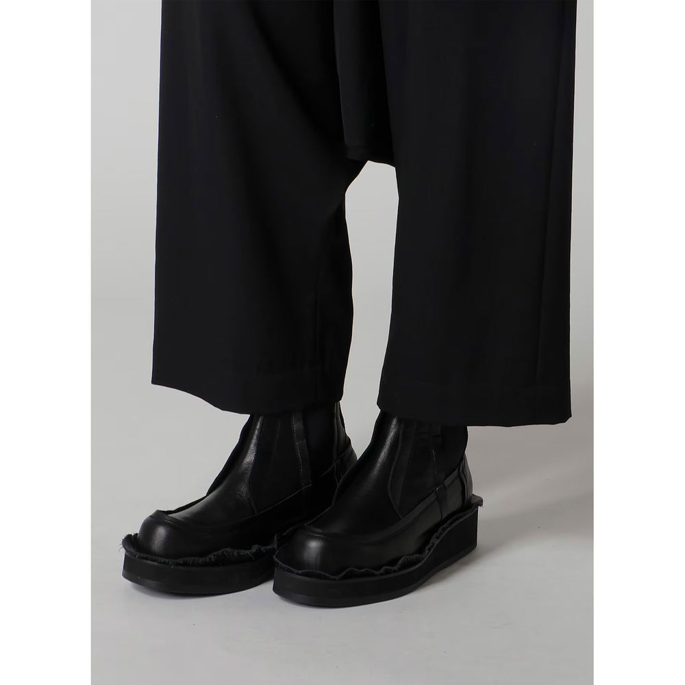 
                  
                    WOOL GABARDINE 2TUCK SAROUEL PANTS
                  
                