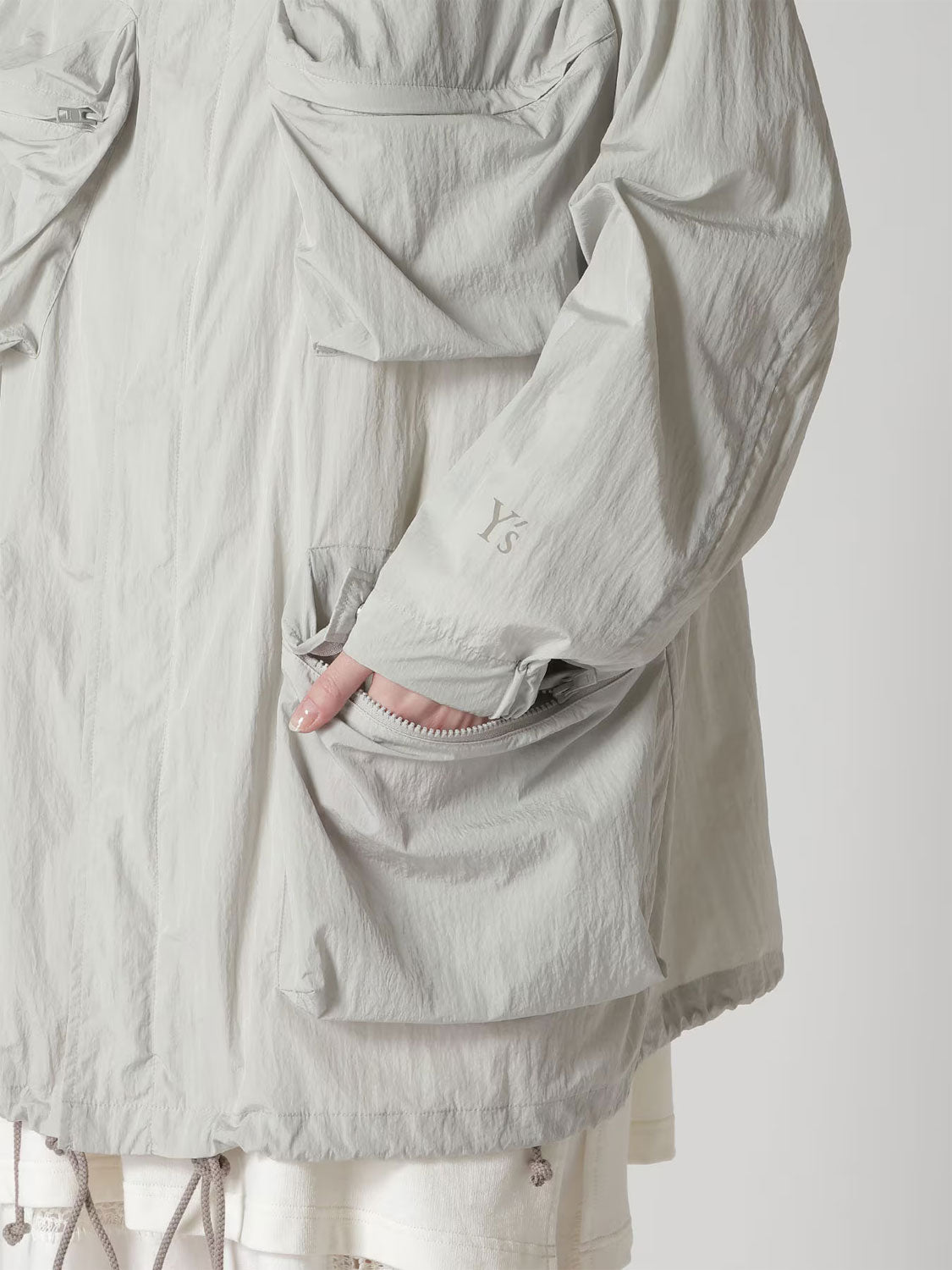 
                  
                    NY/ JET TAFFETA 4 POCKET BLOUSON
                  
                