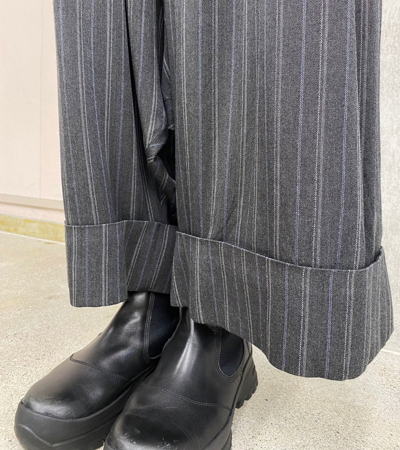 
                  
                    RY/ STRIPE WIDE MACKIN SAROUEL PANTS
                  
                