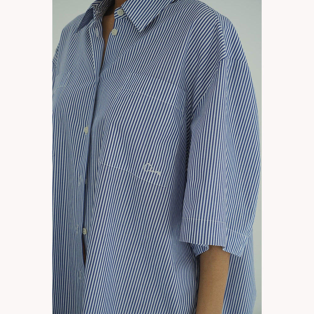 
                  
                    HALF SLEEVE HUGE SHIRTS -STRIPE-
                  
                