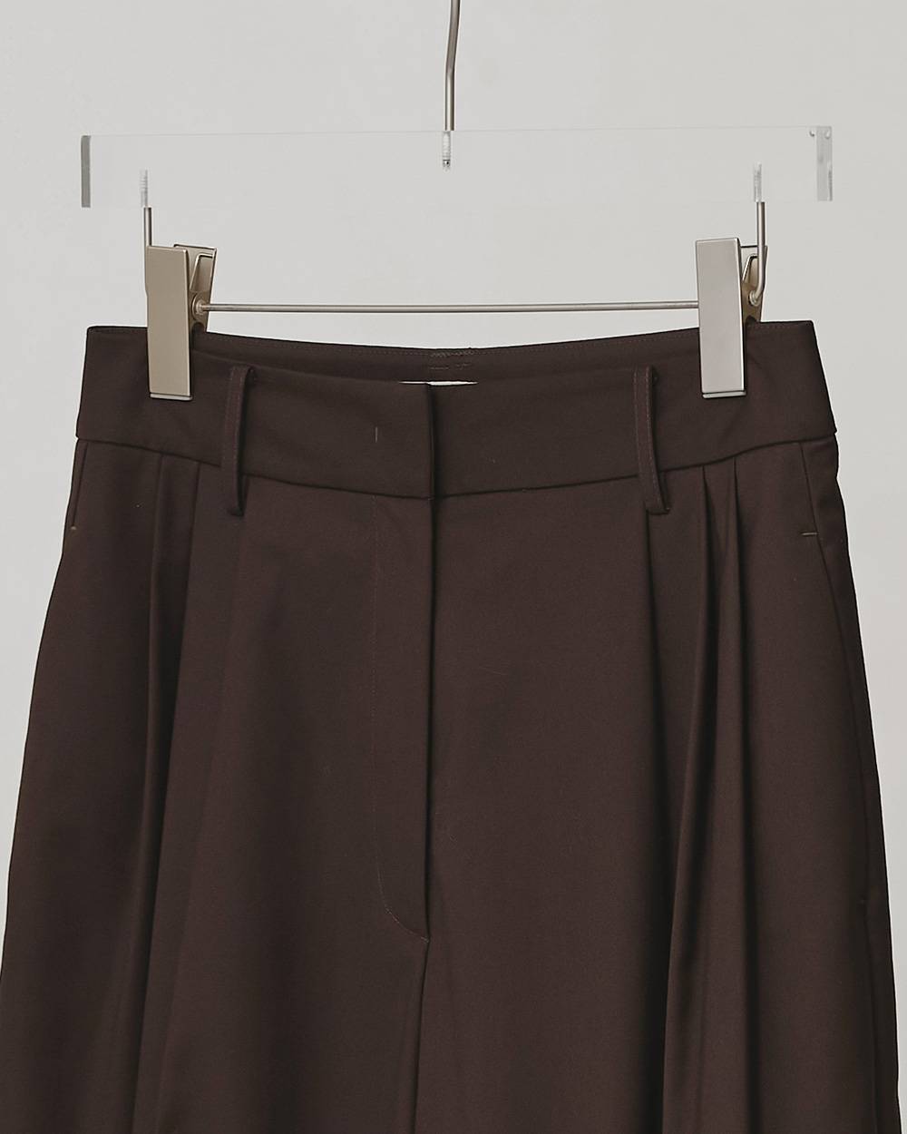 
                  
                    Lightweight Tuck Trousers
                  
                