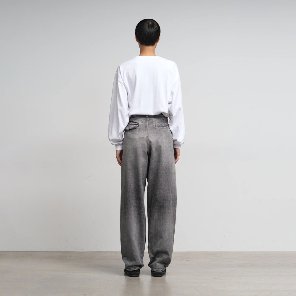 グラフペーパー Selvage Denim Two Tuck Tapered Pants(DARK