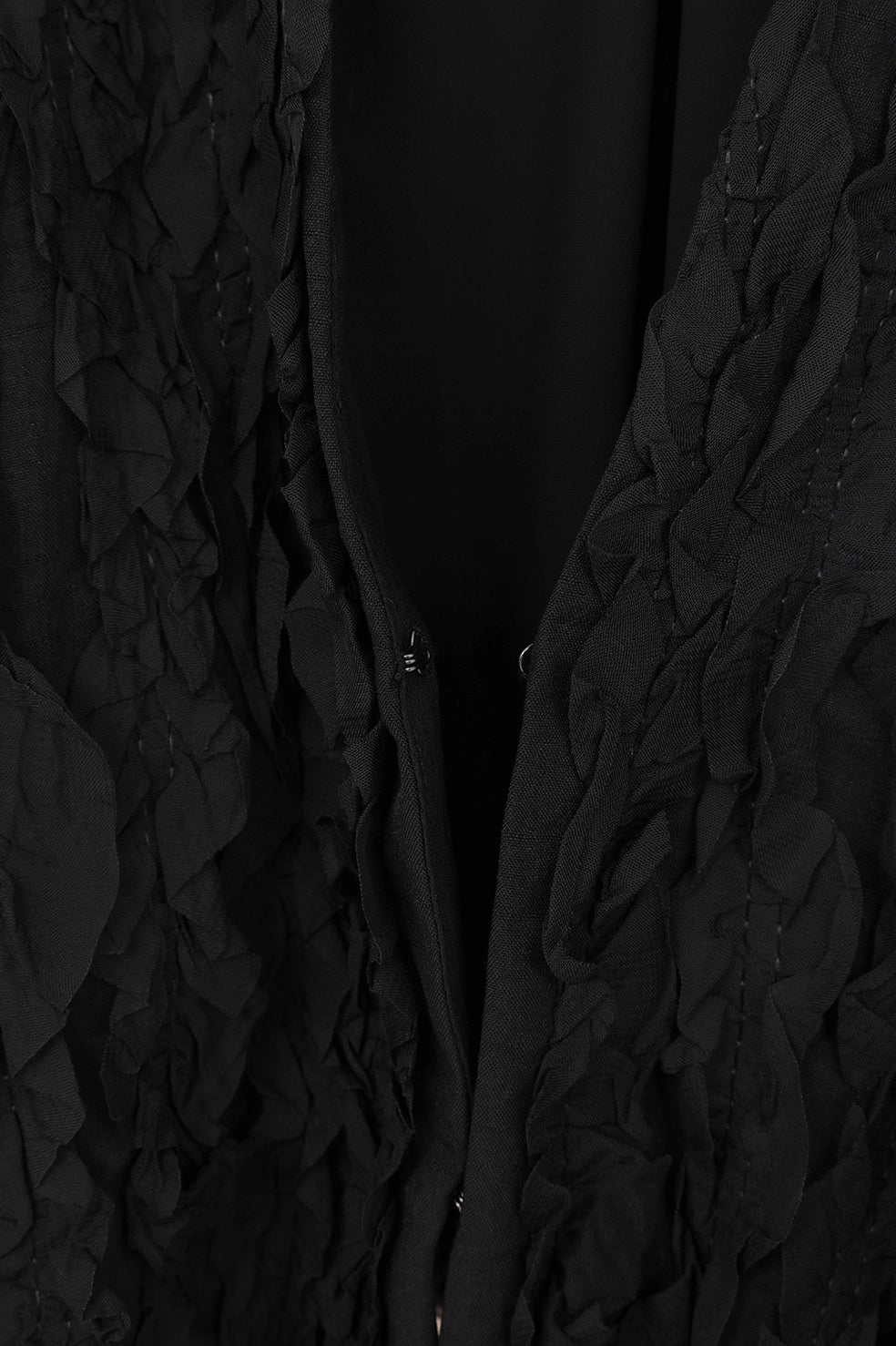 
                  
                    TOPSTITCHED FRILL BOLERO-BLACK-
                  
                