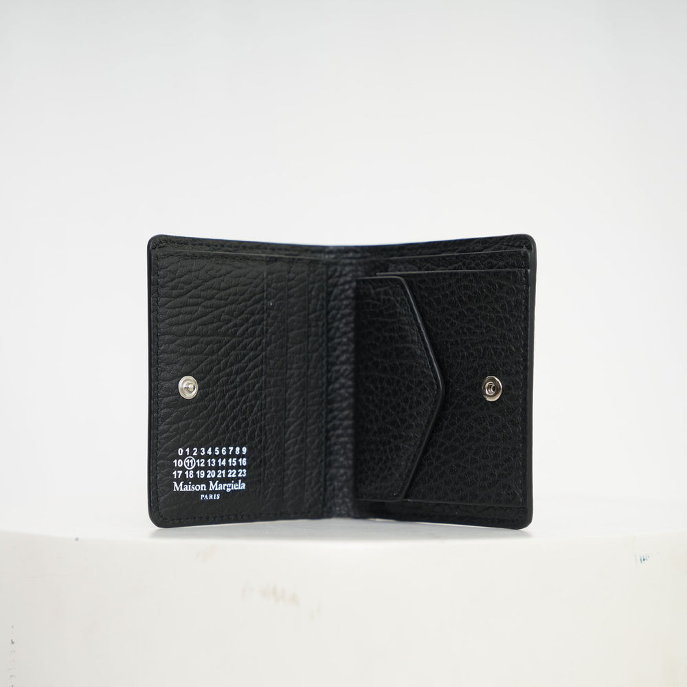 【新品】メゾンマルジェラ 4ステッチ ポッパーコンパクトウォレット ブラック 新品】メゾンマルジェラ 4ステッチ ポッパーコンパクト