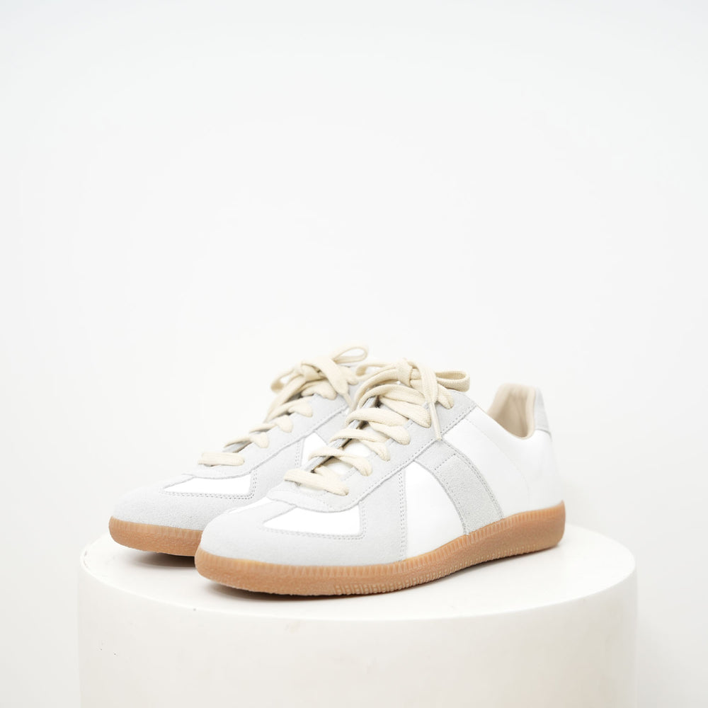 
                  
                    Replica calfskin sneakers -WHITE
                  
                