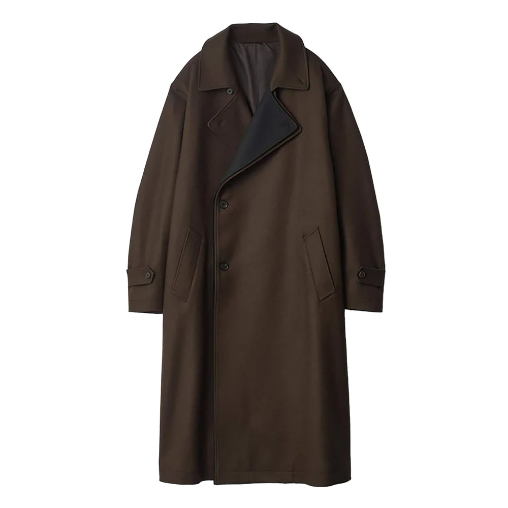 DOUBLE LAPELED DOUBLE BREASTED COAT