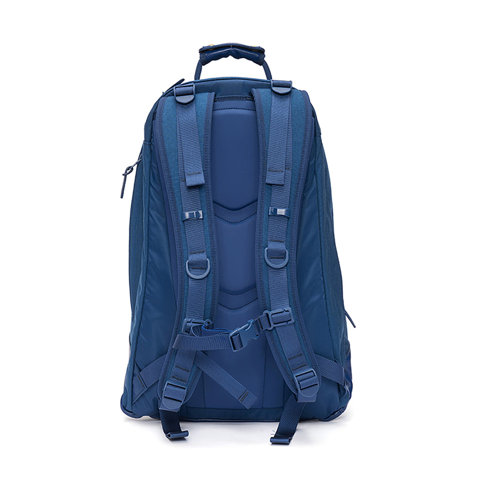 
                  
                    CORDURA 22L
                  
                