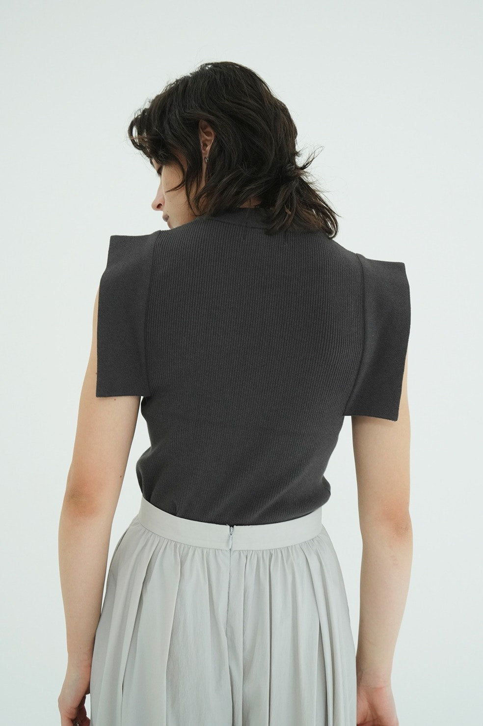 
                  
                    SQUARE SLEEVE KNIT TOPS-CHARCOAL GRAY-
                  
                