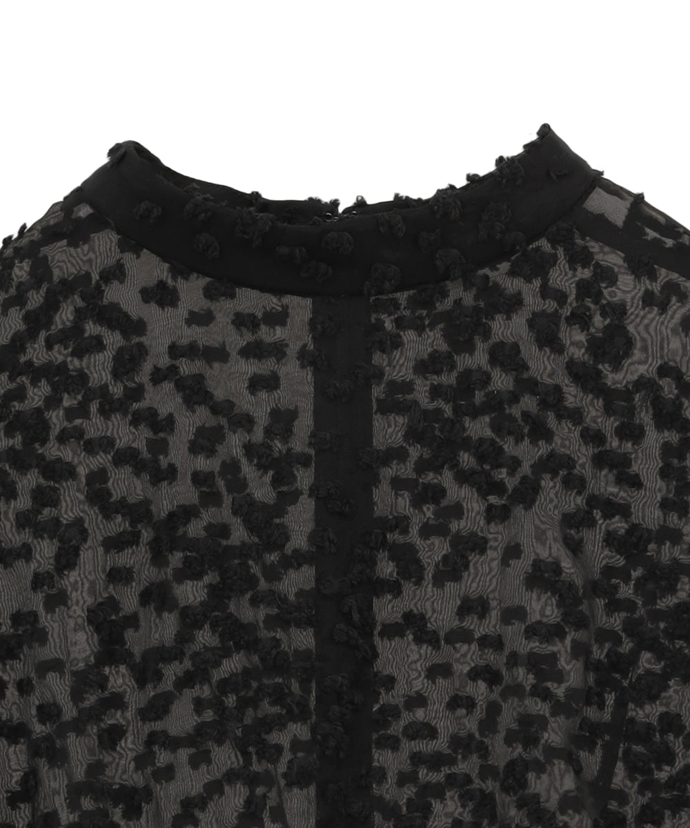 SNOW DOT JACQUARD TOPS – OBLIGE