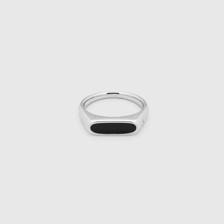 
                  
                    Mario Ring Onyx
                  
                