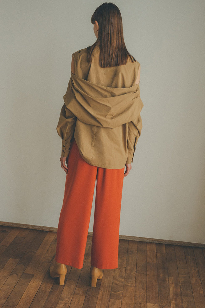 
                  
                    2WAY OFF SHOULDER COLLAR TOPS -BEIGE
                  
                