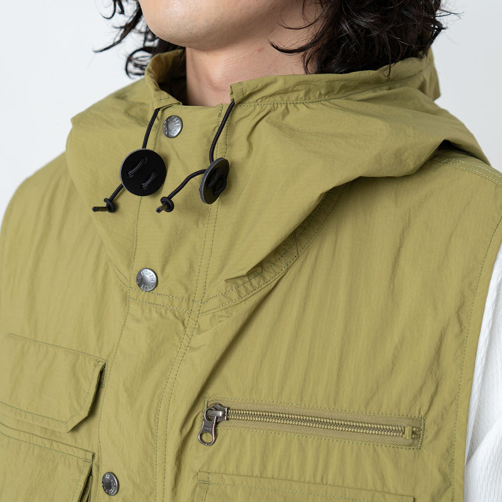 
                  
                    NYLON RIPSTOP TRAIL VEST
                  
                