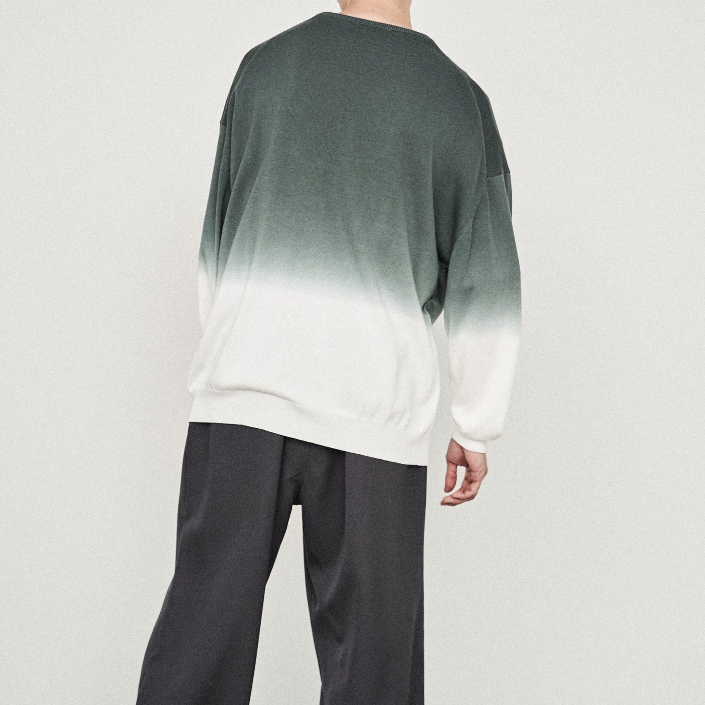 
                  
                    PIECE DYED SUVIN L/S CREW NECK KNIT
                  
                