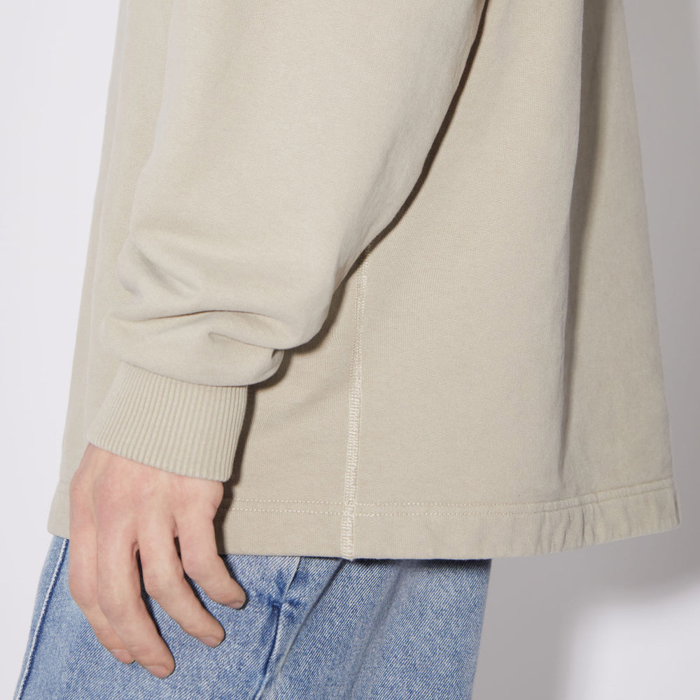 
                  
                    LOGO CREW NECK SWEATSHIRT
                  
                