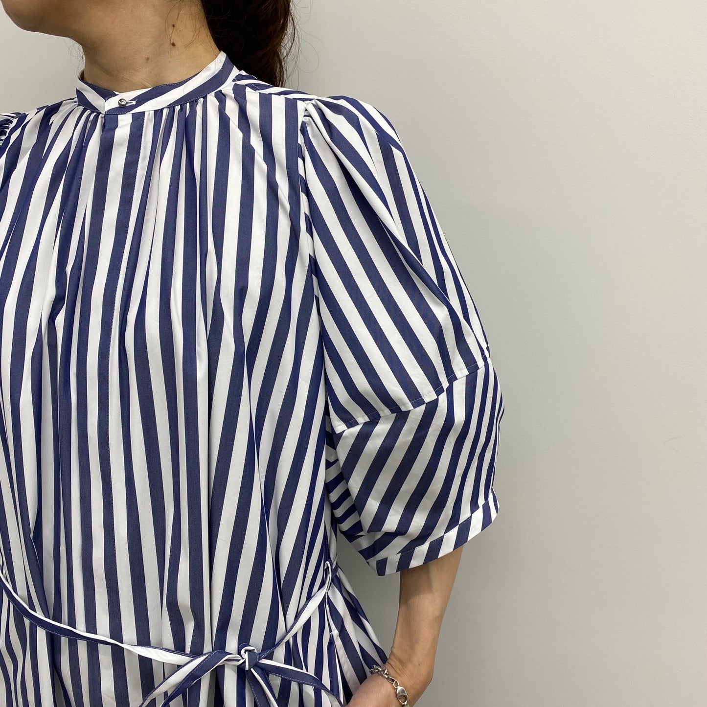 T/C STRIPED BALLOON SLEEVE DRESS – OBLIGE