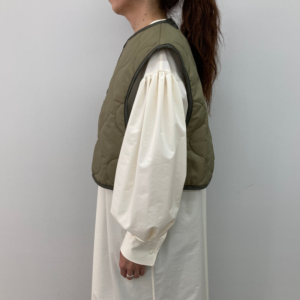 
                  
                    QUILTED CROPPED VEST
                  
                