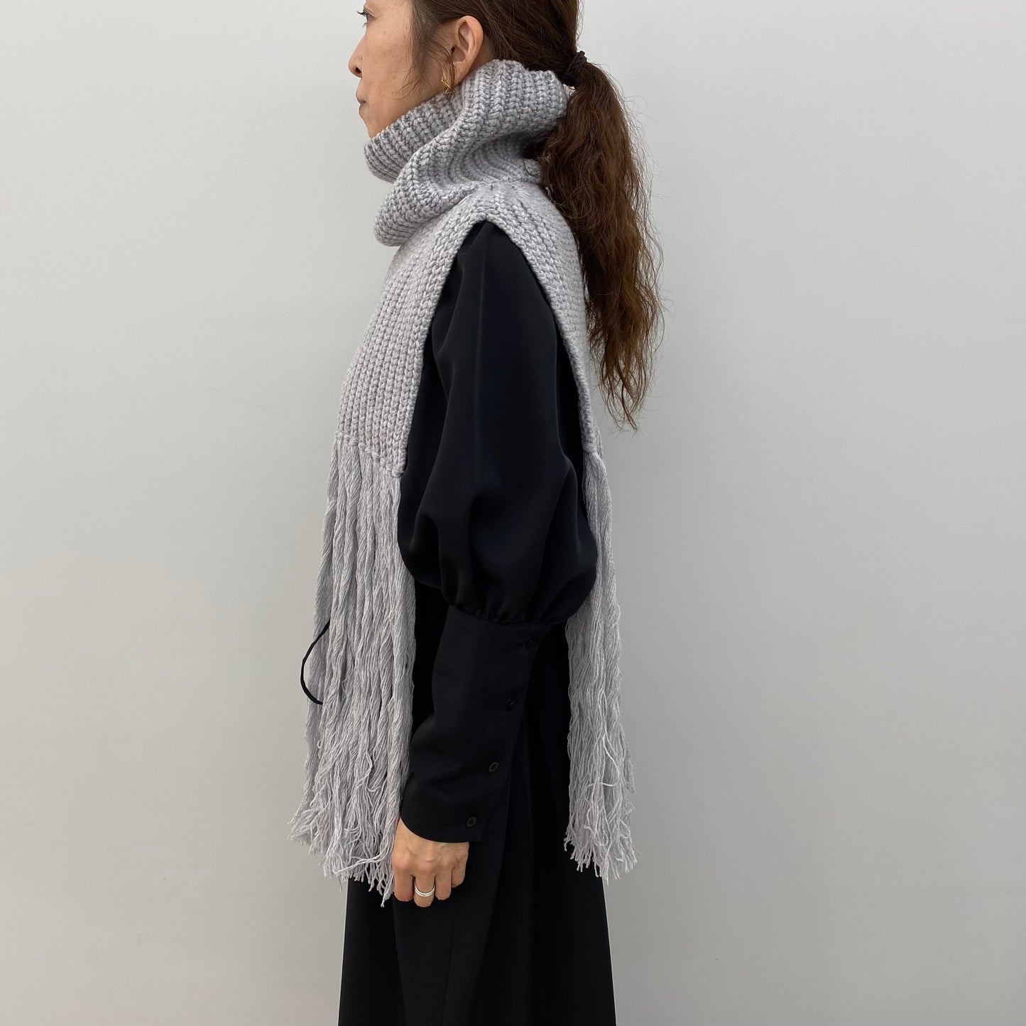 
                  
                    RIBBED SWEATER NECK WARMER-NAVY
                  
                