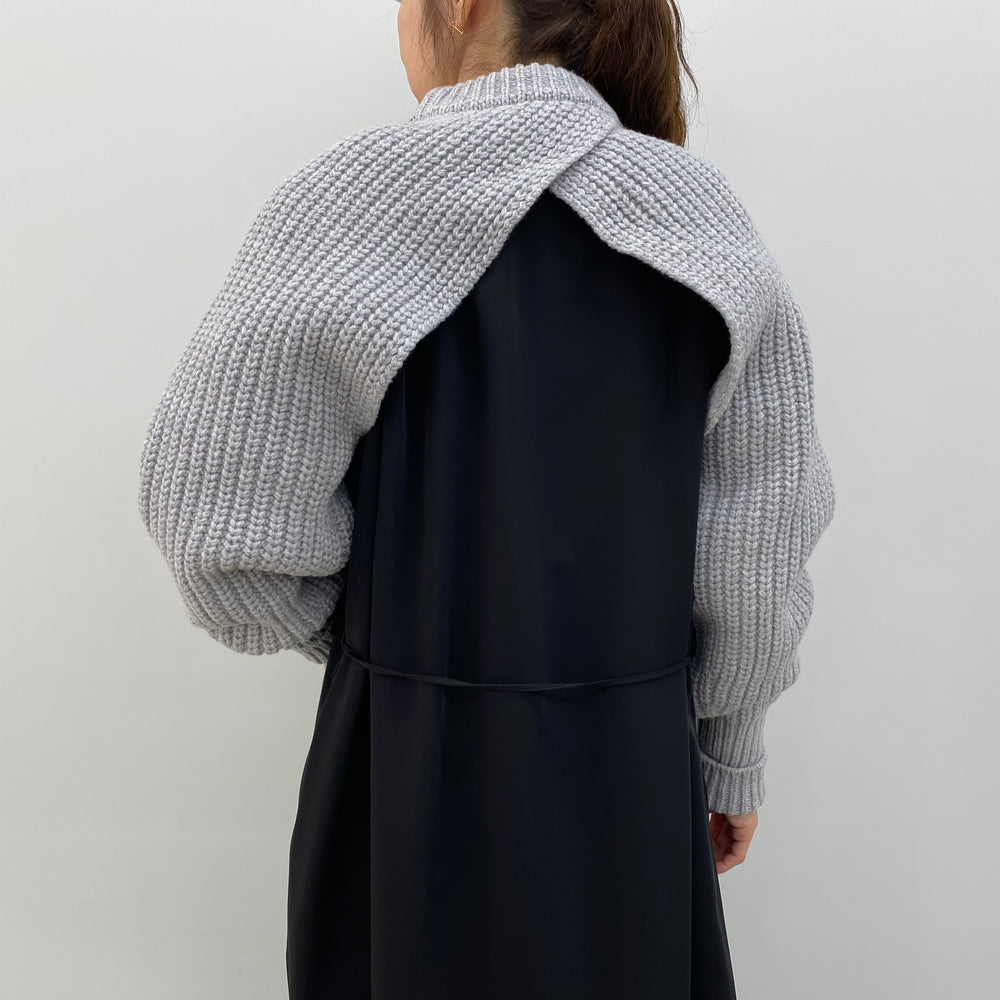 
                  
                    RIBBED SLEEVES-TOP GRAY
                  
                