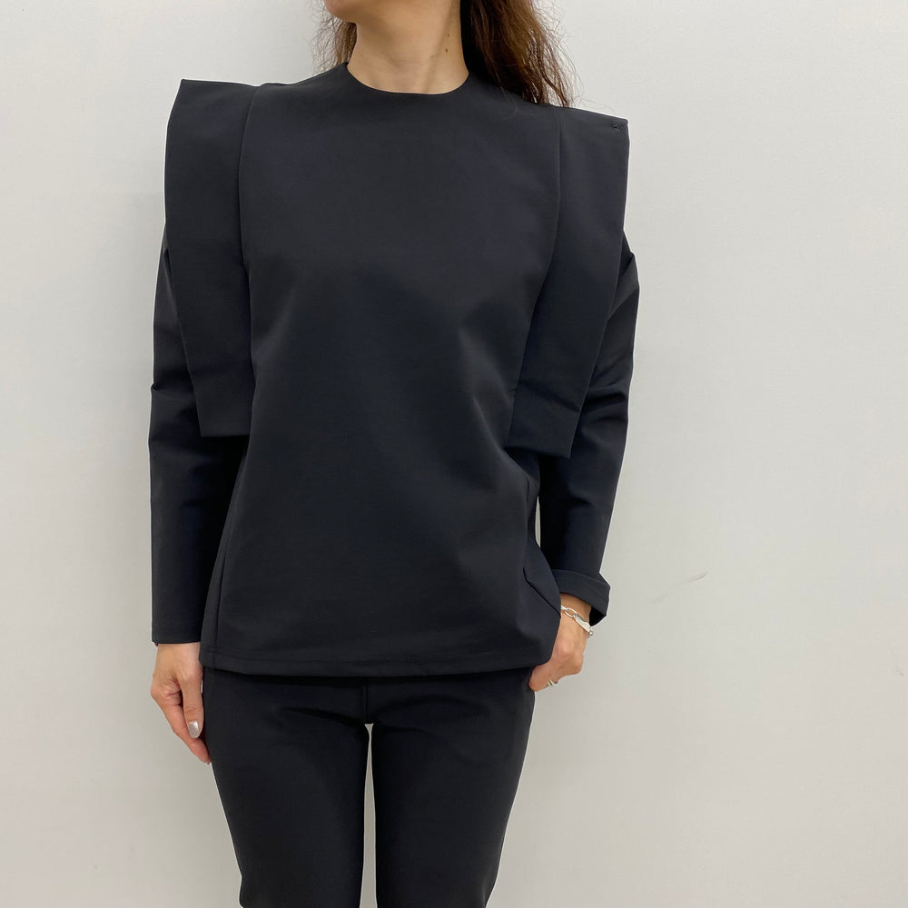
                  
                    STRETCH POWER SHOULDER TOP
                  
                